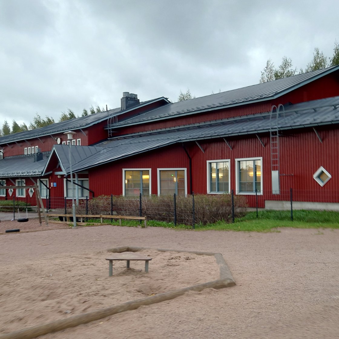 Kuva Laajakallion koulusta
