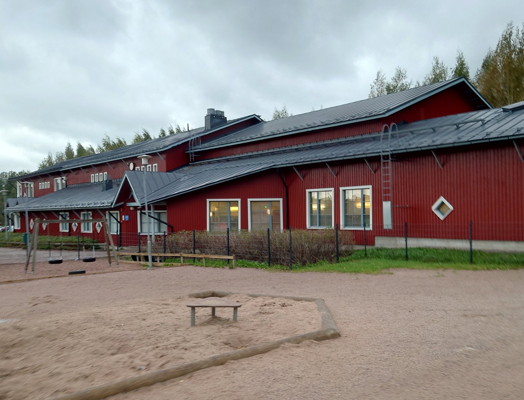 Kuva Laajakallion koulusta